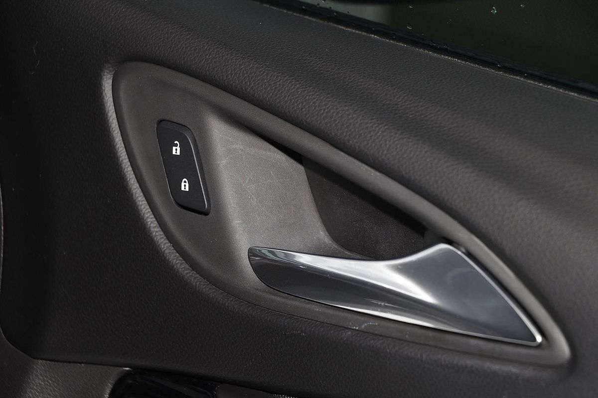 2018 Holden Astra R BK