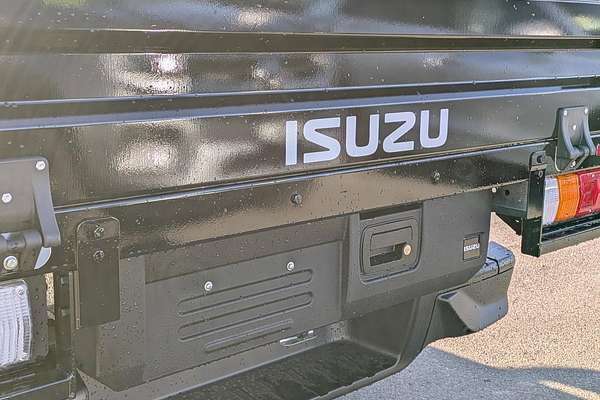 2025 Isuzu D-MAX LS-M 4X4