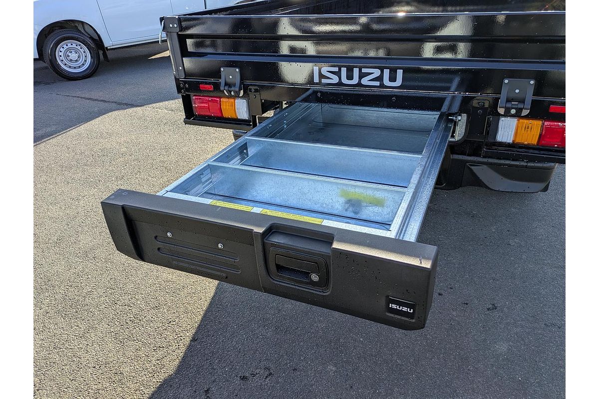 2025 Isuzu D-MAX LS-M 4X4
