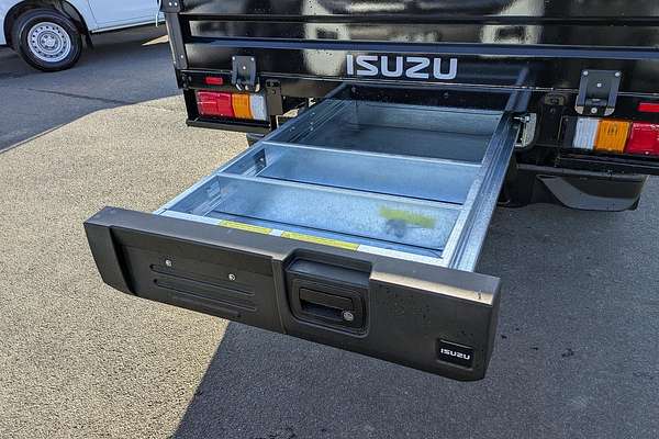 2025 Isuzu D-MAX LS-M 4X4