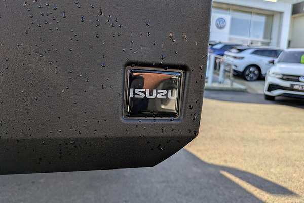 2025 Isuzu D-MAX LS-M 4X4