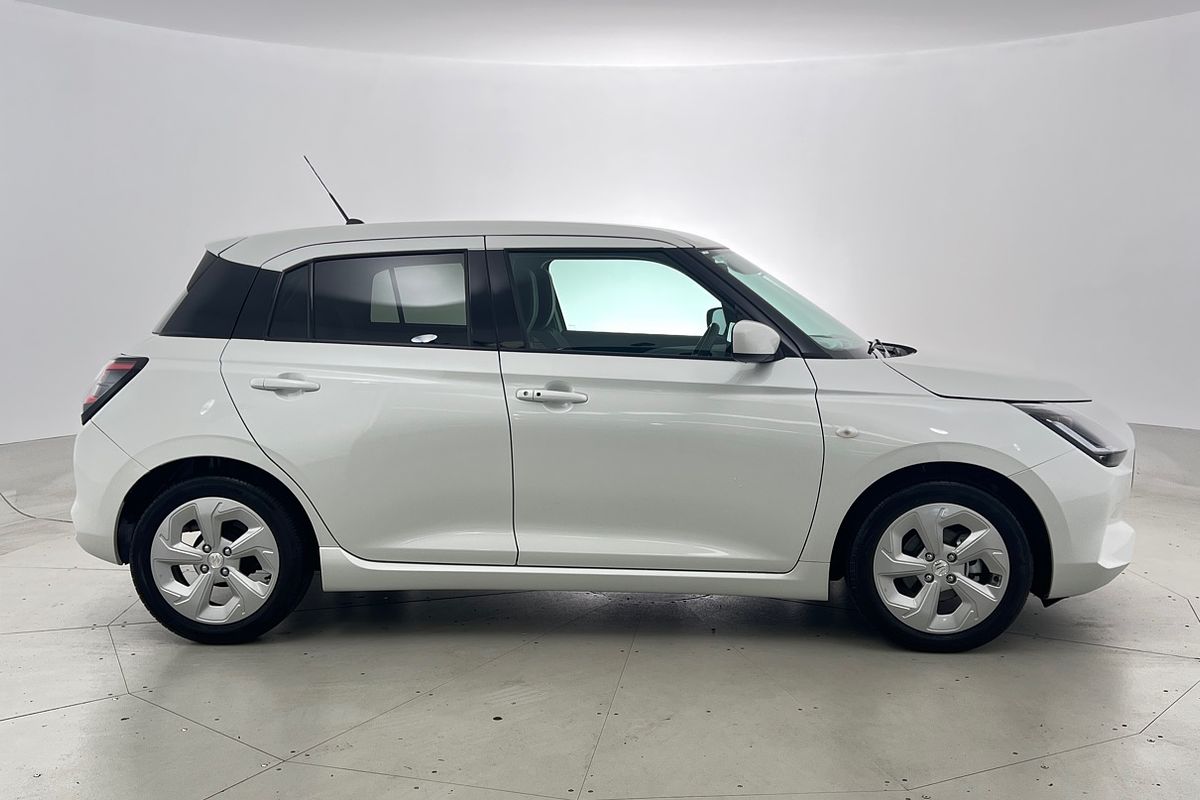 2024 Suzuki Swift Hybrid Plus UZ