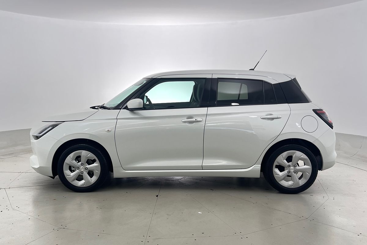 2024 Suzuki Swift Hybrid Plus UZ