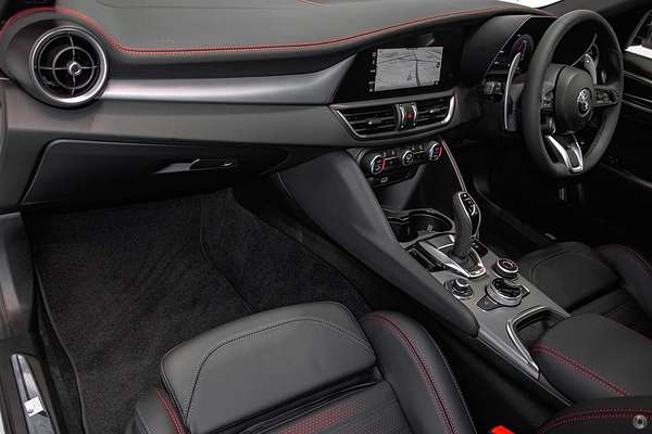 2025 Alfa Romeo Giulia Tributo Italiano Series 5