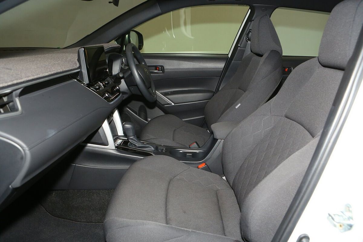 2023 Toyota Corolla Cross GX MXGA10R