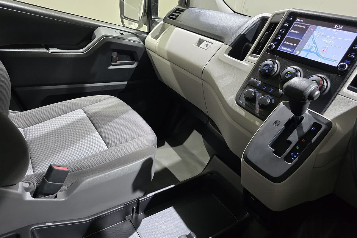 2020 Toyota Hiace Hiace Commuter Bus SLWB 2.8L T Diesel Automatic GDH322R
