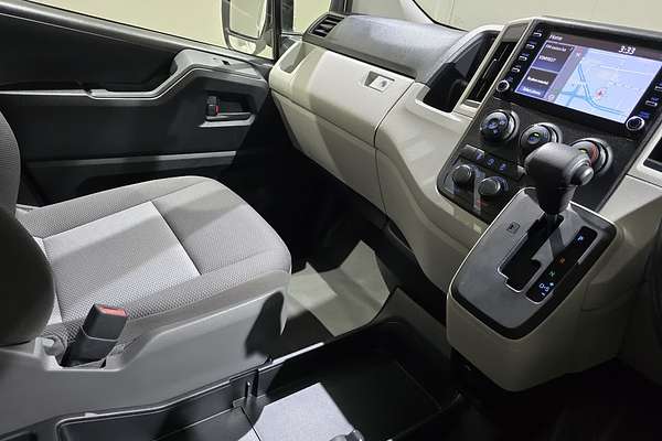 2020 Toyota Hiace Hiace Commuter Bus SLWB 2.8L T Diesel Automatic GDH322R