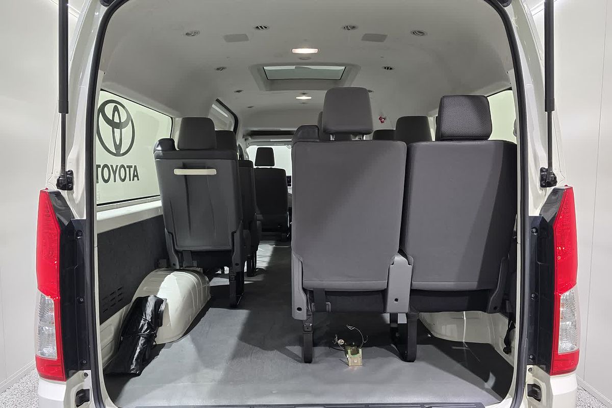 2020 Toyota Hiace Hiace Commuter Bus SLWB 2.8L T Diesel Automatic GDH322R