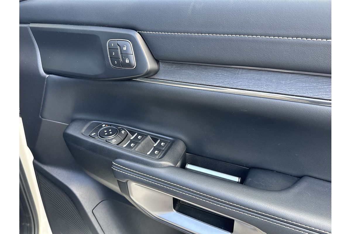 2023 Ford Everest Platinum 3.0L