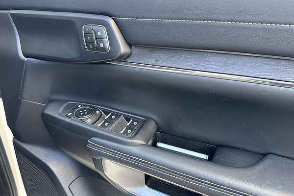 2023 Ford Everest Platinum 3.0L