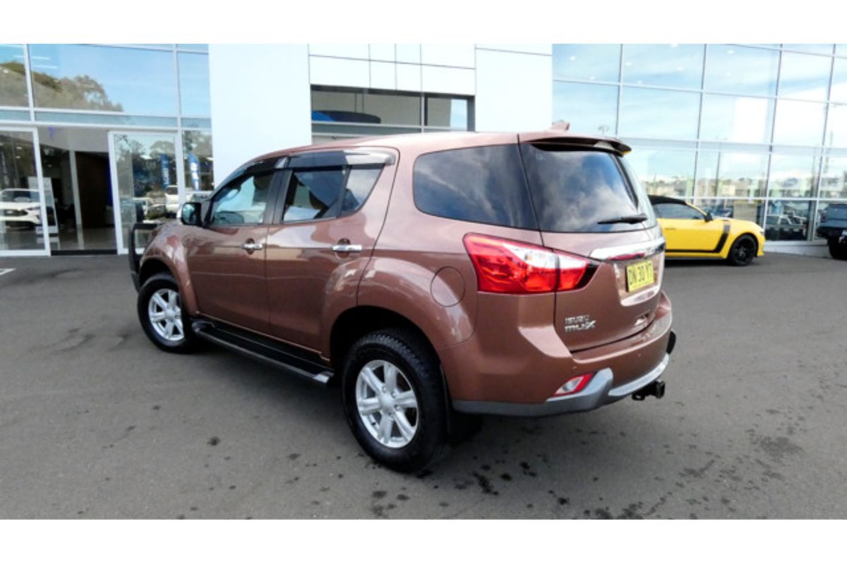 2015 Isuzu MU-X LS-T