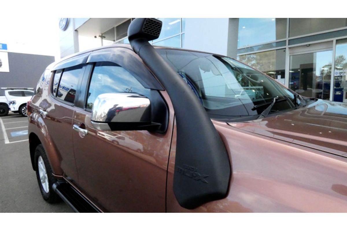 2015 Isuzu MU-X LS-T