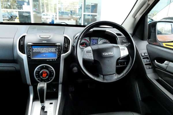 2015 Isuzu MU-X LS-T