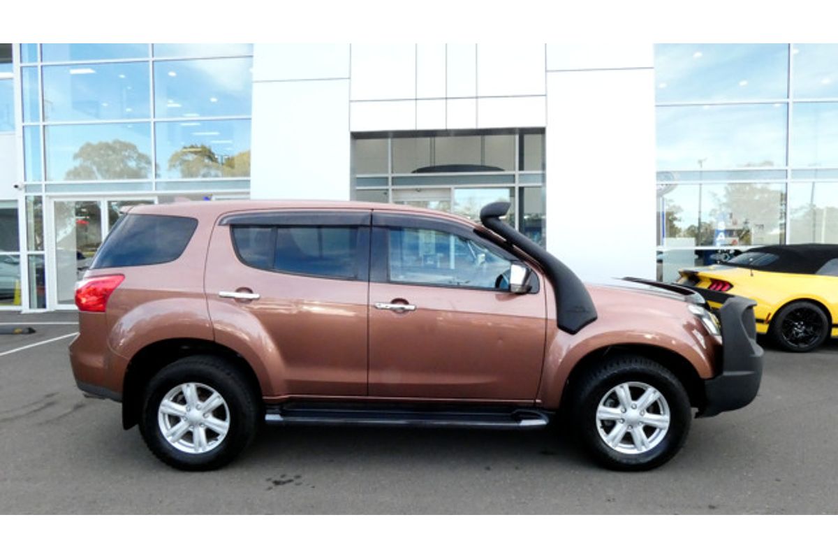 2015 Isuzu MU-X LS-T
