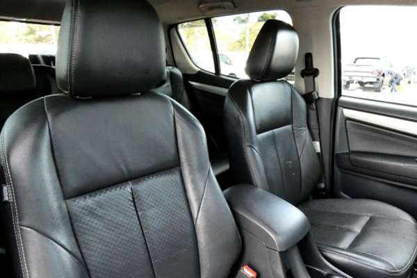 2015 Isuzu MU-X LS-T