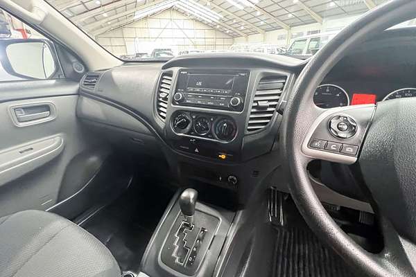 2015 Mitsubishi Triton GLX MN Rear Wheel Drive