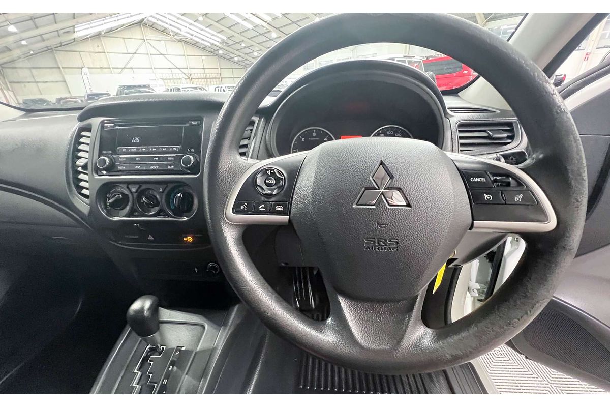 2015 Mitsubishi Triton GLX MN Rear Wheel Drive