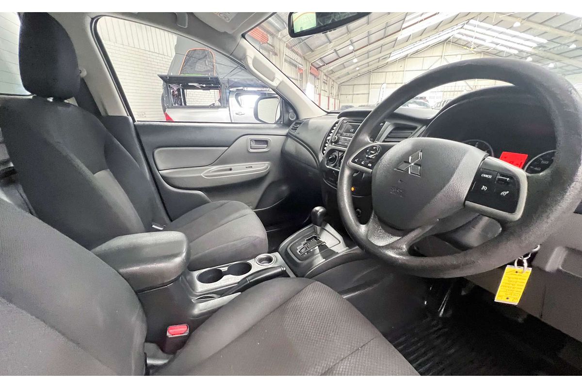 2015 Mitsubishi Triton GLX MN Rear Wheel Drive