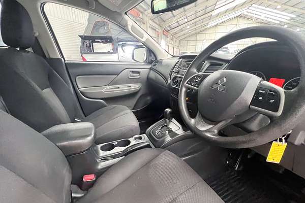 2015 Mitsubishi Triton GLX MN Rear Wheel Drive