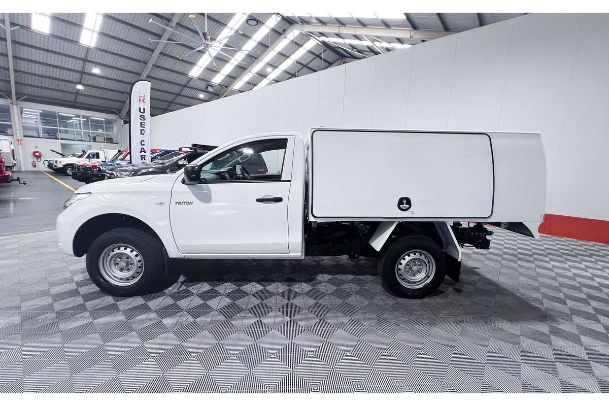 2015 Mitsubishi Triton GLX MN Rear Wheel Drive