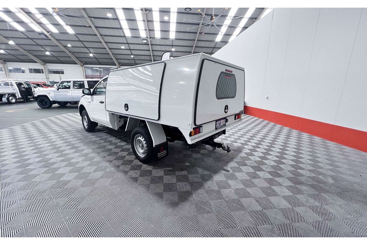 2015 Mitsubishi Triton GLX MN Rear Wheel Drive