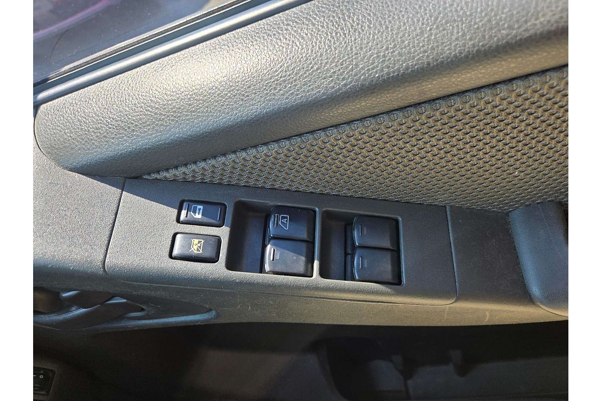 2013 Nissan Navara RX D40 Series 8 4X4
