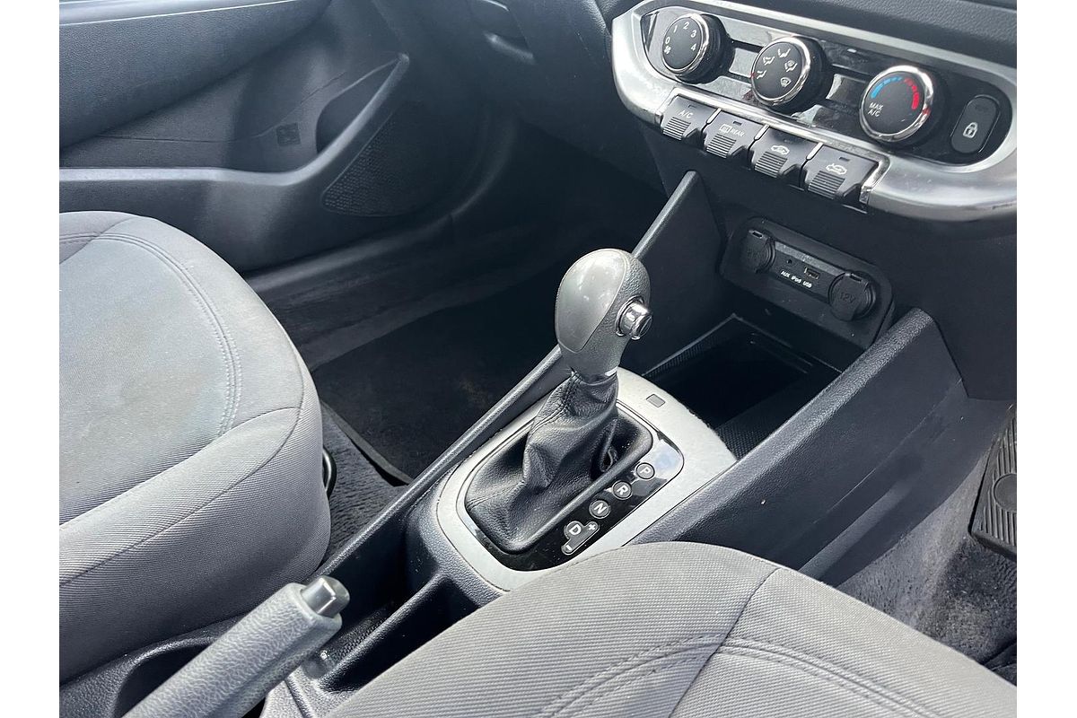 2013 Kia Rio S UB