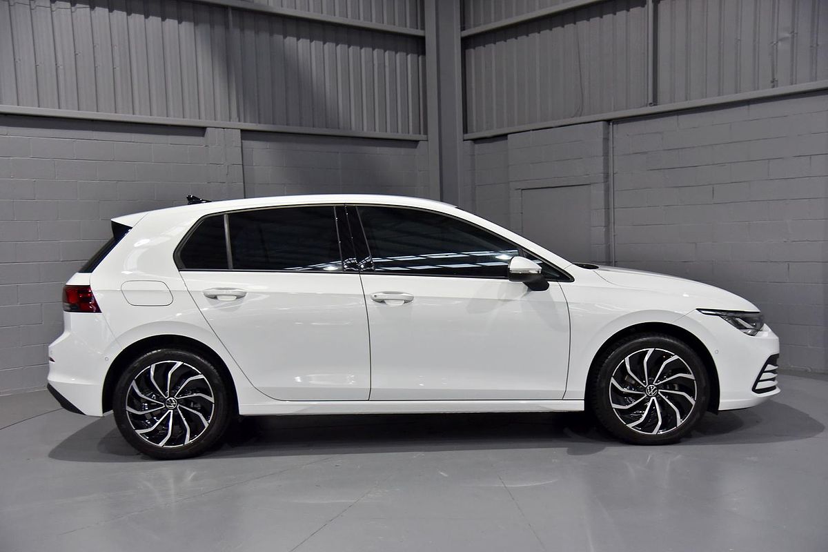 2023 Volkswagen Golf 110TSI Life 8