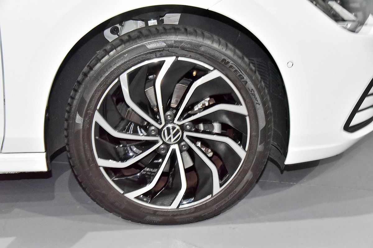 2023 Volkswagen Golf 110TSI Life 8