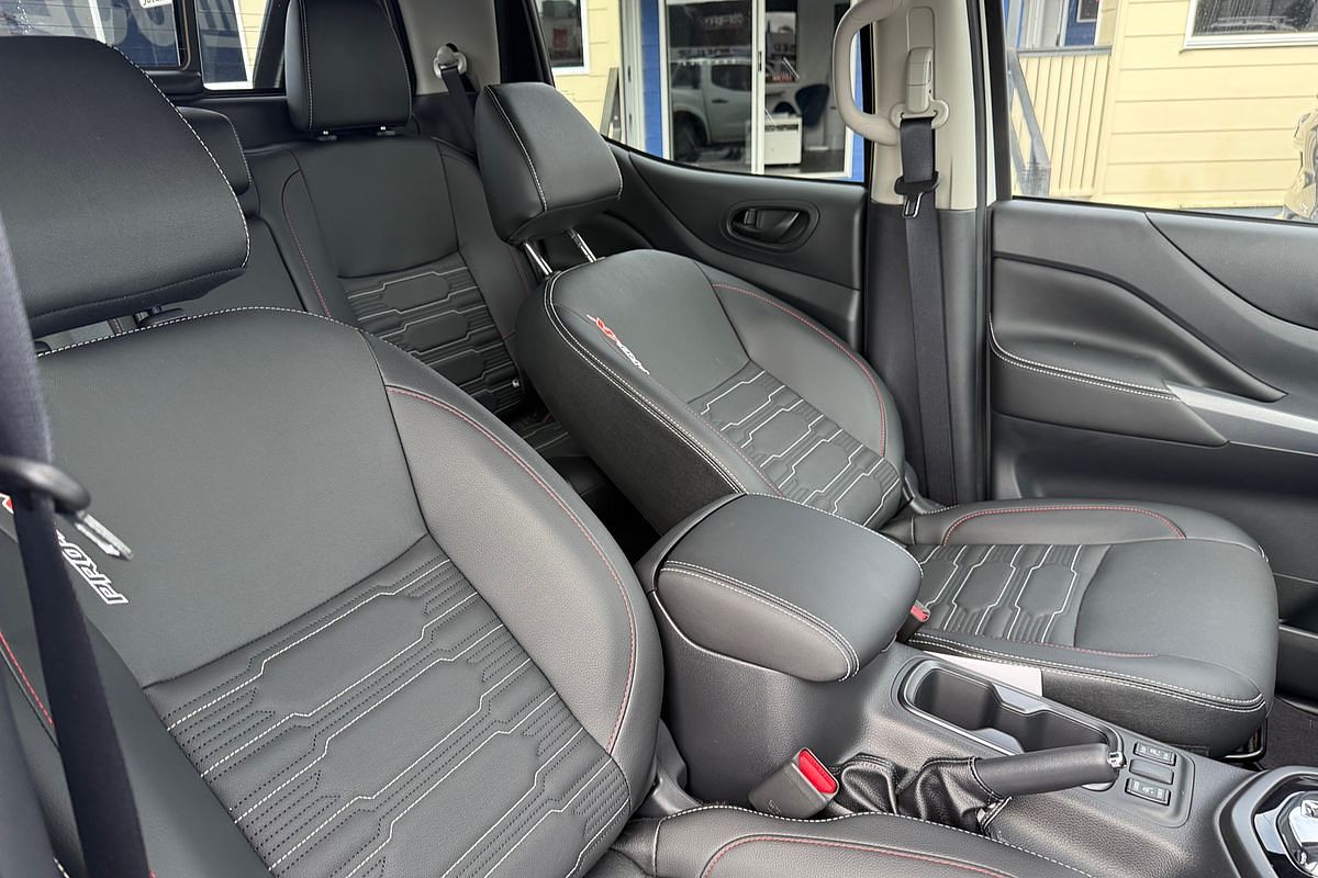2024 Nissan Navara PRO-4X D23 4X4