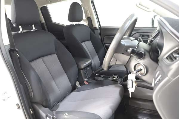 2019 Mitsubishi Triton GLX MR 4X4
