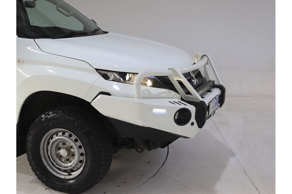 2019 Mitsubishi Triton GLX MR 4X4