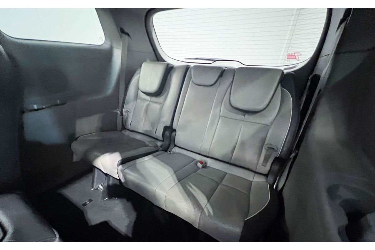 2015 Kia Carnival SLi YP