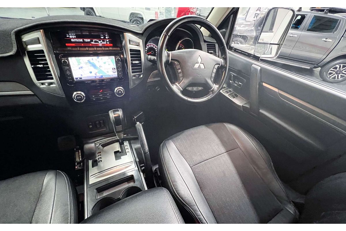 2015 Mitsubishi Pajero GLS NX