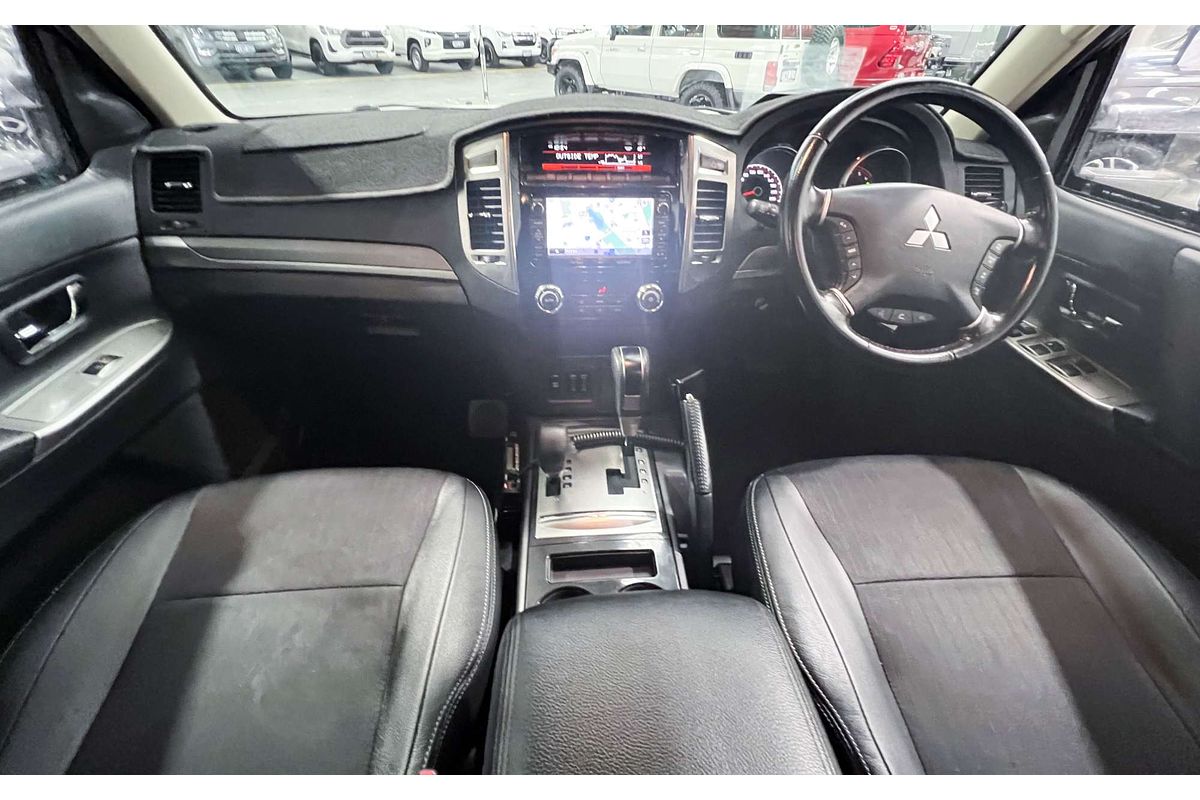 2015 Mitsubishi Pajero GLS NX