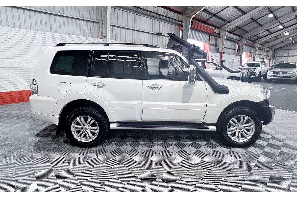 2015 Mitsubishi Pajero GLS NX