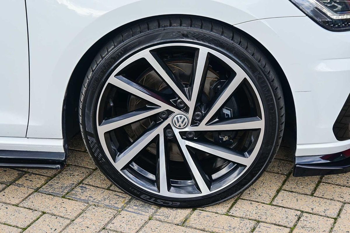 2019 Volkswagen Golf R 7.5