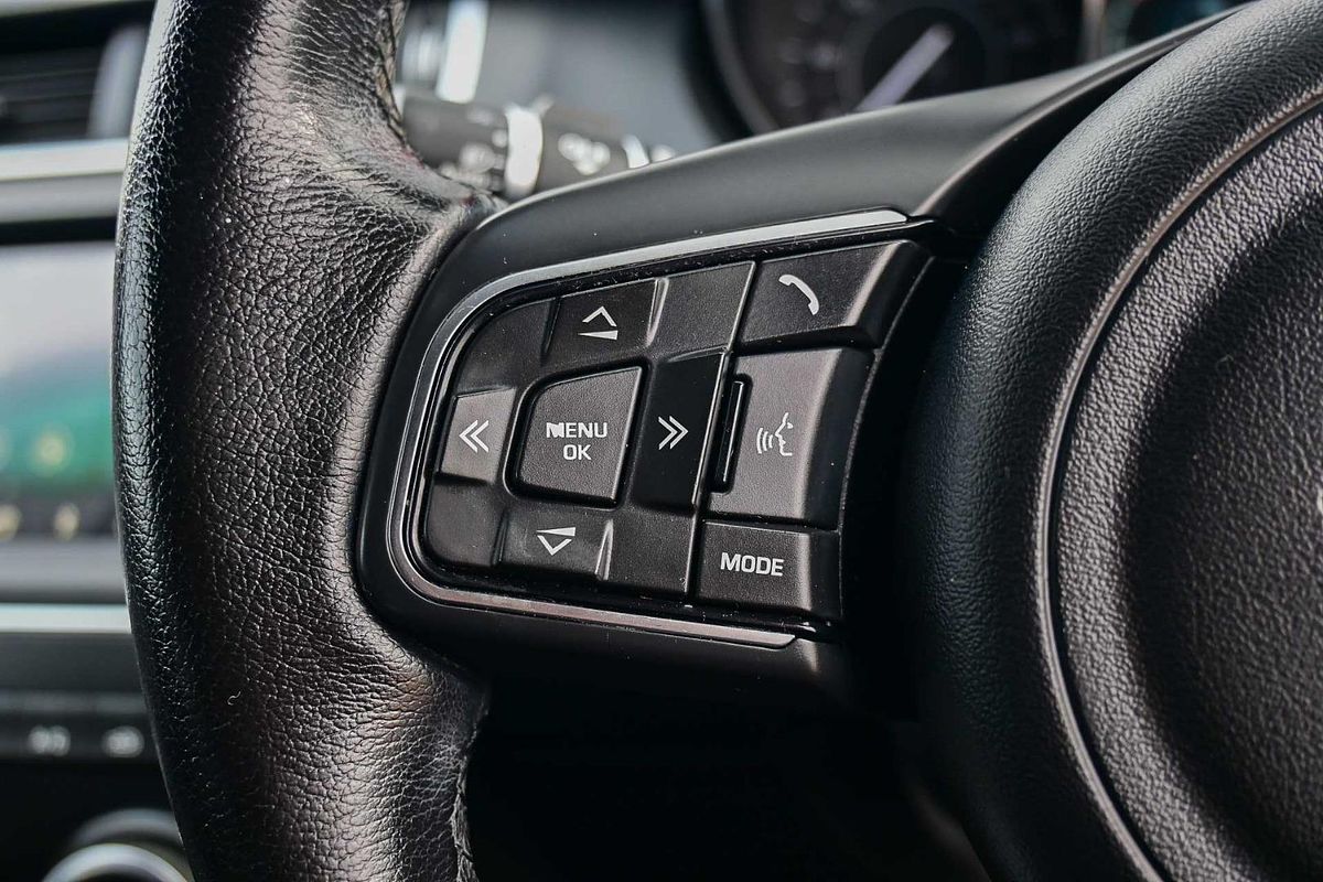 2020 Jaguar E-PACE P250 SE X540