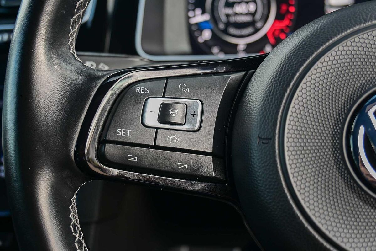 2019 Volkswagen Golf R 7.5