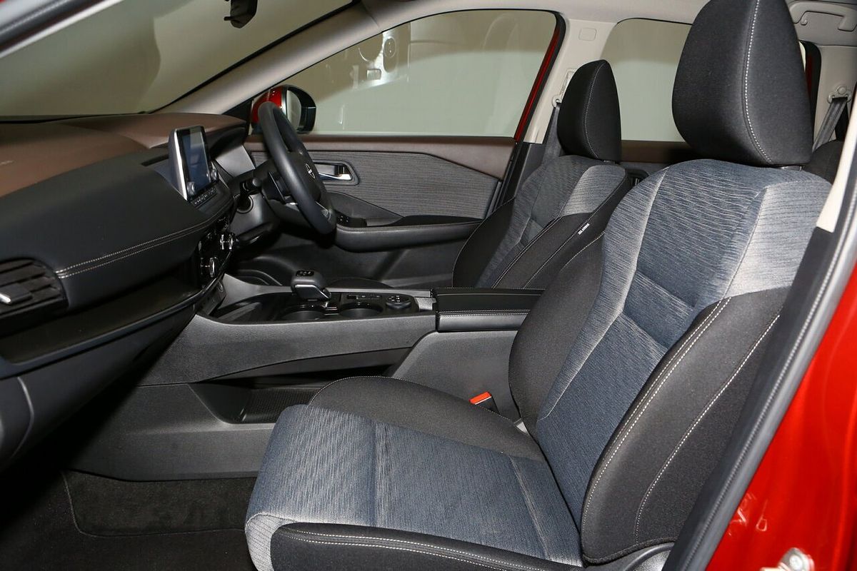 2023 Nissan X-TRAIL ST T33
