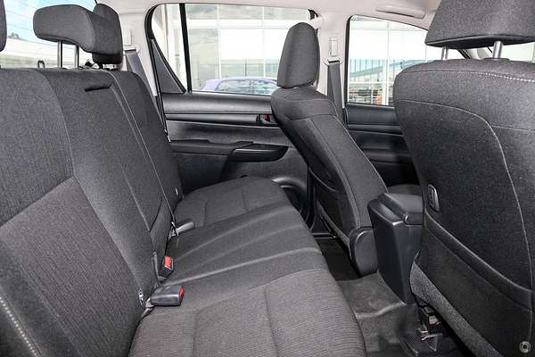 2020 Toyota Hilux SR GUN126R 4X4