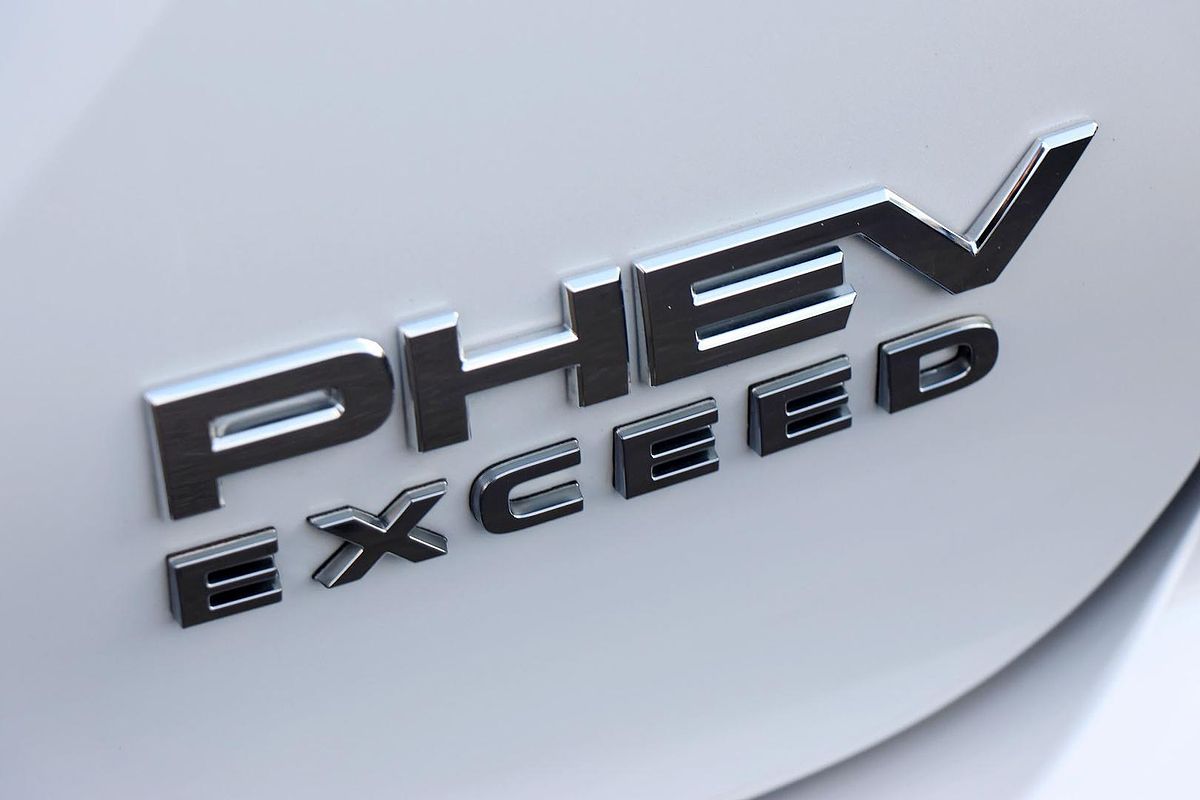 2022 Mitsubishi Outlander PHEV Exceed Tourer ZM