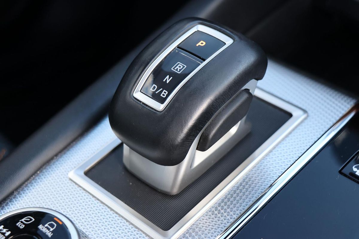2022 Mitsubishi Outlander PHEV Exceed Tourer ZM