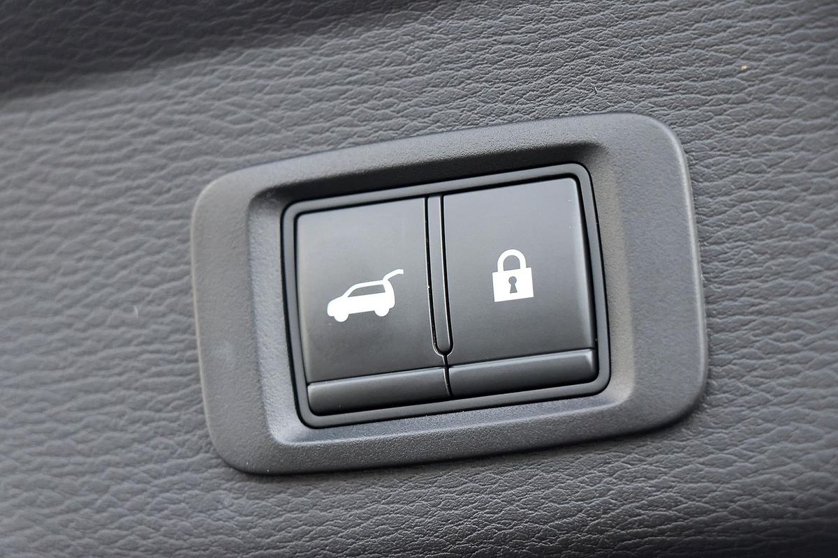 2022 Mitsubishi Outlander PHEV Exceed Tourer ZM