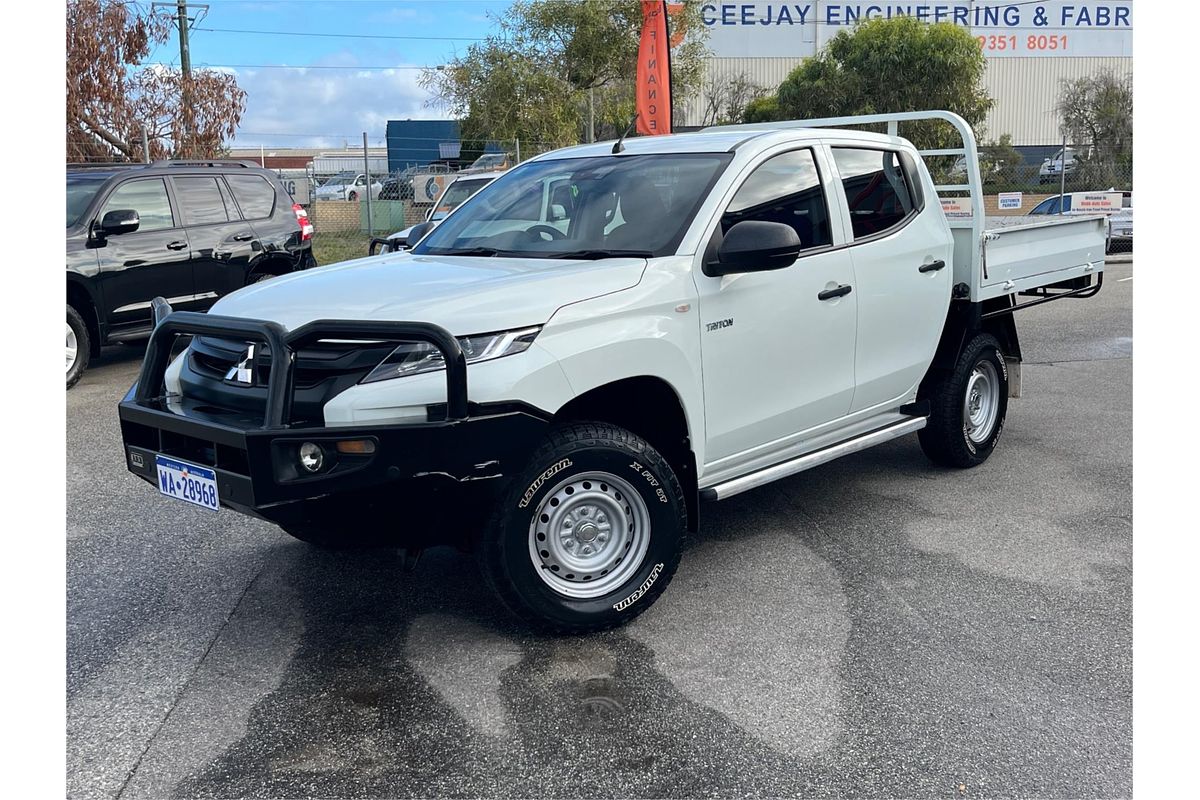 2022 Mitsubishi Triton GLX MR 4X4