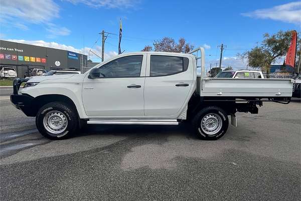 2022 Mitsubishi Triton GLX MR 4X4