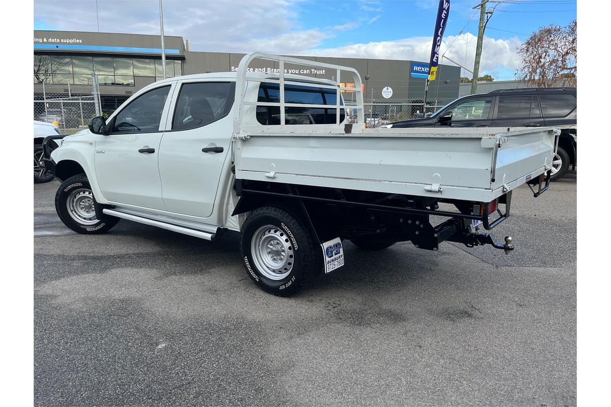 2022 Mitsubishi Triton GLX MR 4X4