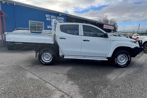 2022 Mitsubishi Triton GLX MR 4X4