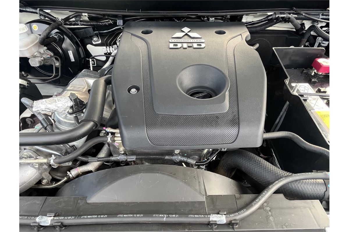 2022 Mitsubishi Triton GLX MR 4X4