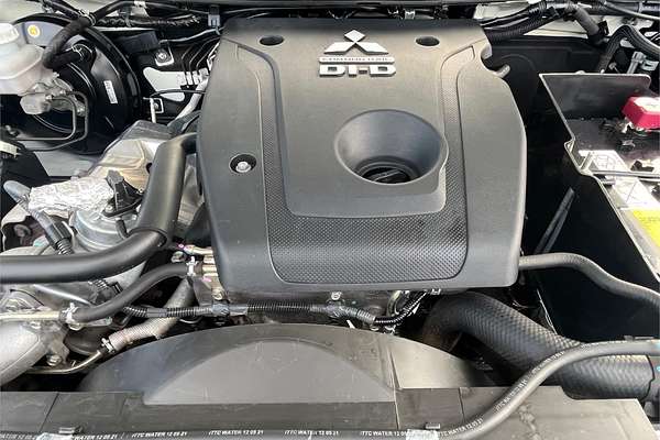 2022 Mitsubishi Triton GLX MR 4X4